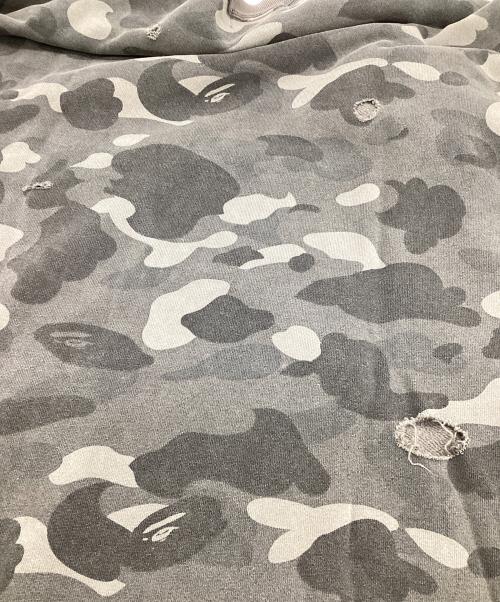 A BATHING APE（アベイシングエイプ）A BATHING APE (アベイシングエイプ) カモフラ柄 ダメージ加工スウェット グレー サイズ:XLの古着・服飾アイテム