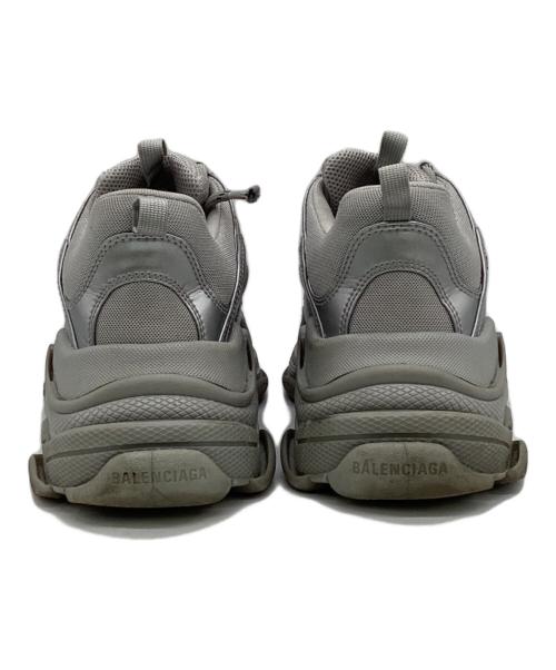BALENCIAGA（バレンシアガ）BALENCIAGA (バレンシアガ) TRIPLE S スニーカー グレー サイズ:27cmの古着・服飾アイテム