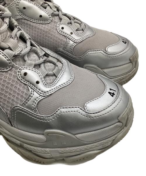 BALENCIAGA（バレンシアガ）BALENCIAGA (バレンシアガ) TRIPLE S スニーカー グレー サイズ:27cmの古着・服飾アイテム
