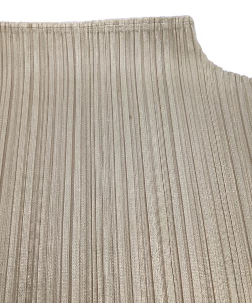 PLEATS PLEASE（プリーツプリーズ）PLEATS PLEASE (プリーツプリーズ) ハイネック ノースリーブカットソー ベージュ サイズ:4の古着・服飾アイテム