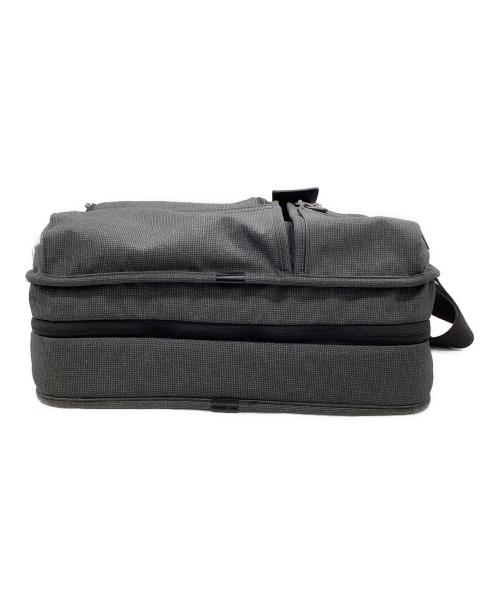 TUMI（トゥミ）TUMI (トゥミ) 2WAYブリーフケース グレーの古着・服飾アイテム