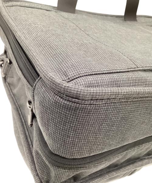TUMI（トゥミ）TUMI (トゥミ) 2WAYブリーフケース グレーの古着・服飾アイテム