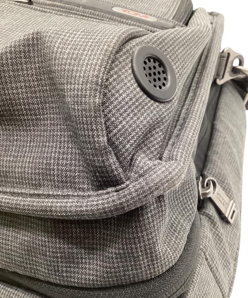 TUMI（トゥミ）TUMI (トゥミ) 2WAYブリーフケース グレーの古着・服飾アイテム