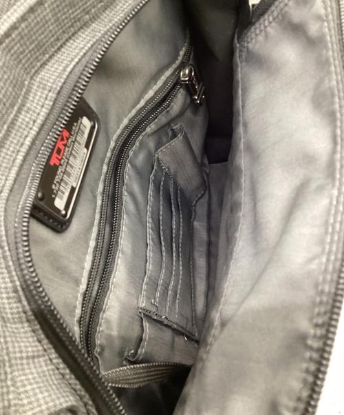 TUMI（トゥミ）TUMI (トゥミ) 2WAYブリーフケース グレーの古着・服飾アイテム