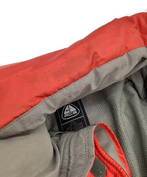 NIKE ACG（ナイキエーシージー）NIKE ACG (ナイキエーシージー) ダウンジャケット レッド×グレー サイズ:Mの古着・服飾アイテム