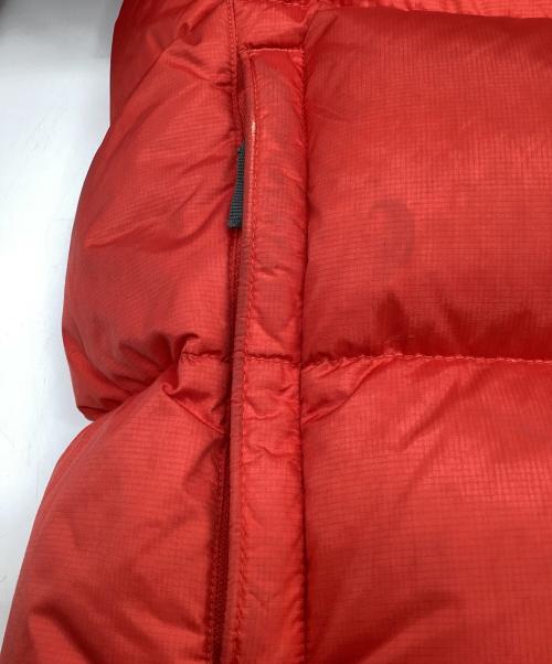 NIKE ACG（ナイキエーシージー）NIKE ACG (ナイキエーシージー) ダウンジャケット レッド×グレー サイズ:Mの古着・服飾アイテム