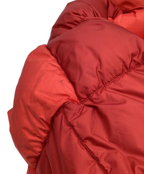 NIKE ACG（ナイキエーシージー）NIKE ACG (ナイキエーシージー) ダウンジャケット レッド×グレー サイズ:Mの古着・服飾アイテム