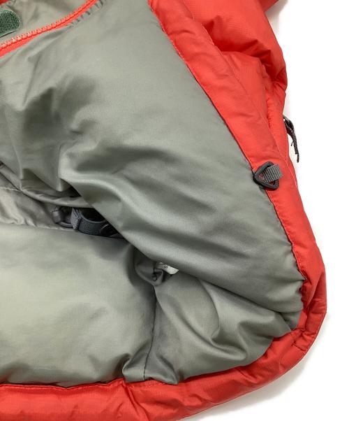 NIKE ACG（ナイキエーシージー）NIKE ACG (ナイキエーシージー) ダウンジャケット レッド×グレー サイズ:Mの古着・服飾アイテム