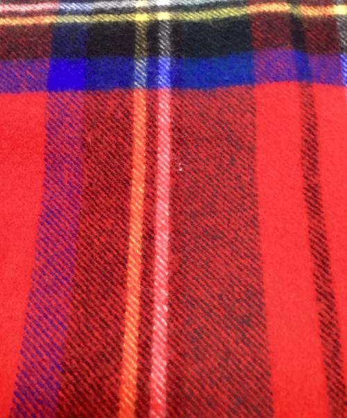 JOHNSTONS OF ELGIN（ジョンストンズ オブ エルガン）JOHNSTONS OF ELGIN (ジョンストンズ オブ エルガン) カシミヤ ストール レッドの古着・服飾アイテム