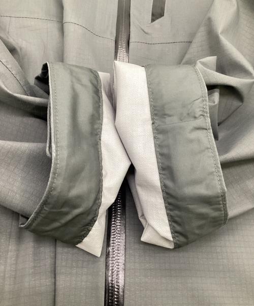 Patagonia（パタゴニア）Patagonia (パタゴニア) GRANITTE CREST RAIN JKT（グラナイト・クレスト・レイン・ジャケット） グレー サイズ:Lの古着・服飾アイテム