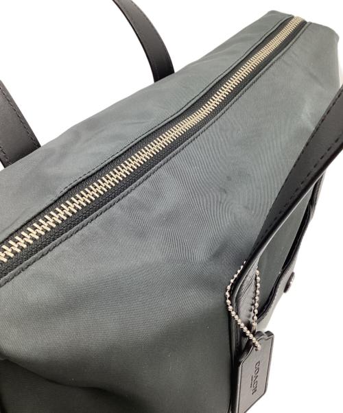 COACH（コーチ）COACH (コーチ) CHARLES SLIM BRIEF（チャールズ スリムブリーフ）2WAYバッグ グレーの古着・服飾アイテム