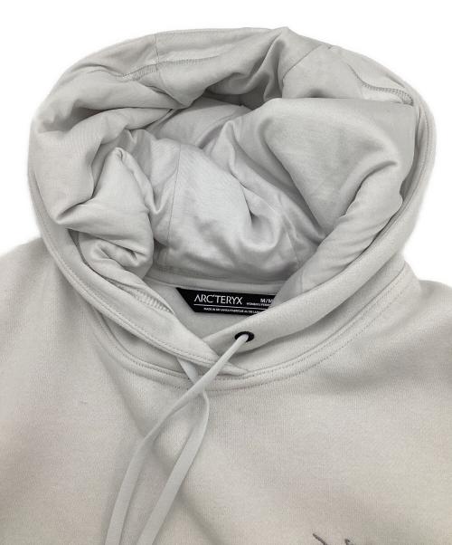 ARC'TERYX（アークテリクス）ARC'TERYX (アークテリクス) エンブレムフリースフーディ ホワイト サイズ:Mの古着・服飾アイテム