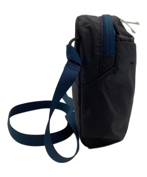 ARC'TERYX（アークテリクス）ARC'TERYX (アークテリクス) Heliad Crossbody Bag（ヒリアド クロスボディ バッグ） ブラック×ブルーの古着・服飾アイテム