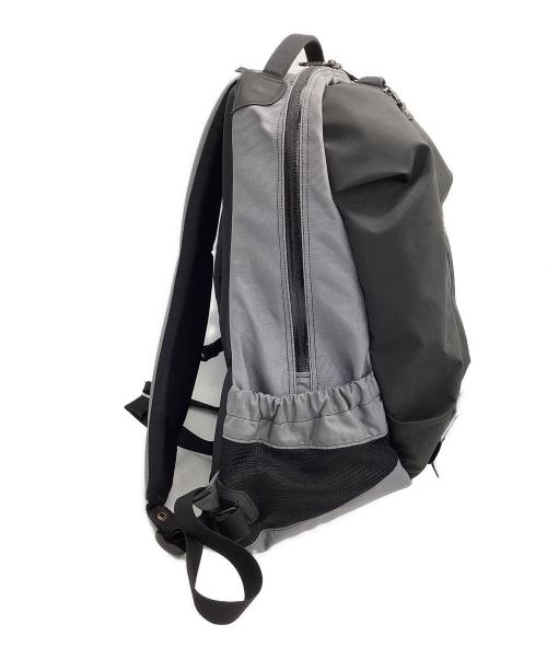ARC'TERYX（アークテリクス）ARC'TERYX (アークテリクス) BEAMS (ビームス) 別注 ARRO16 Backpack  グレー×ブラックの古着・服飾アイテム