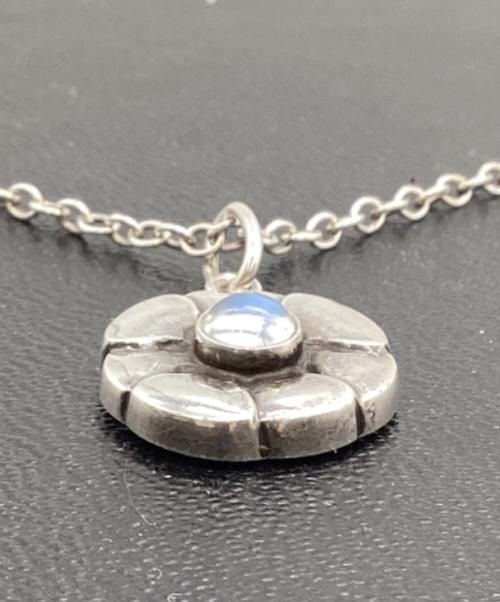 Georg Jensen（ジョージジェンセン）Georg Jensen (ジョージジェンセン) フラワーモチーフ ネックレス シルバーの古着・服飾アイテム