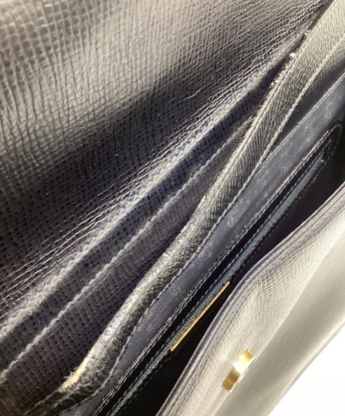 Yves Saint Laurent（イヴサンローラン）Yves Saint Laurent (イヴサンローラン) ショルダーバッグ ブラックの古着・服飾アイテム