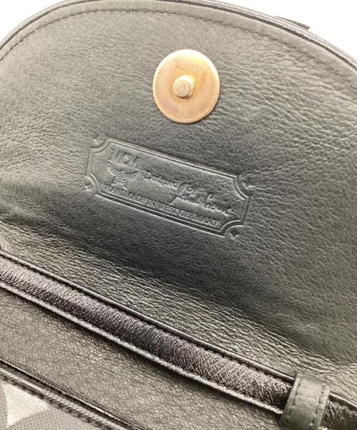 MCM（エムシーエム）MCM (エムシーエム) モノグラム ショルダーバッグ ブラックの古着・服飾アイテム