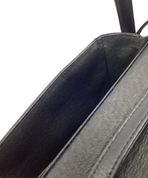 MCM（エムシーエム）MCM (エムシーエム) モノグラム ショルダーバッグ ブラックの古着・服飾アイテム