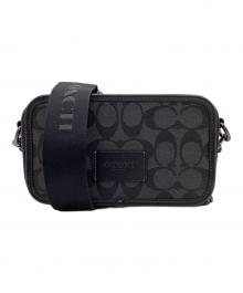 COACH（コーチ）の古着「WYATT CROSSBODY（ワイアット クロスボディ）」｜ブラック