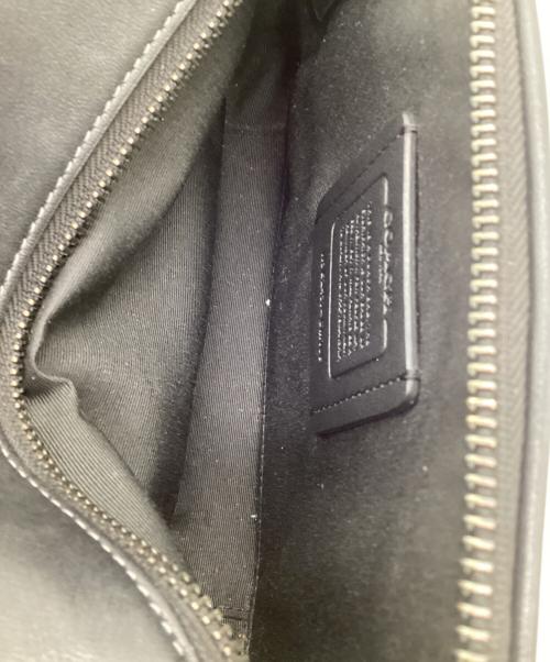 COACH（コーチ）COACH (コーチ) WYATT CROSSBODY（ワイアット クロスボディ） ブラックの古着・服飾アイテム
