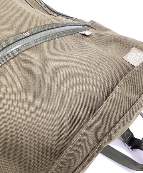 Porter Classic（ポータークラシック）Porter Classic (ポータークラシック) NEWTON CITY RUCKSACK（ニュートン シティ ラックサック） カーキの古着・服飾アイテム