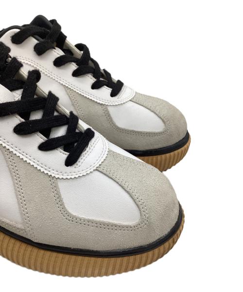 Onitsuka Tiger（オニツカタイガー）Onitsuka Tiger (オニツカタイガー) DELECITY（デレシティ）ローカットスニーカー ホワイト×ベージュ サイズ:28cmの古着・服飾アイテム