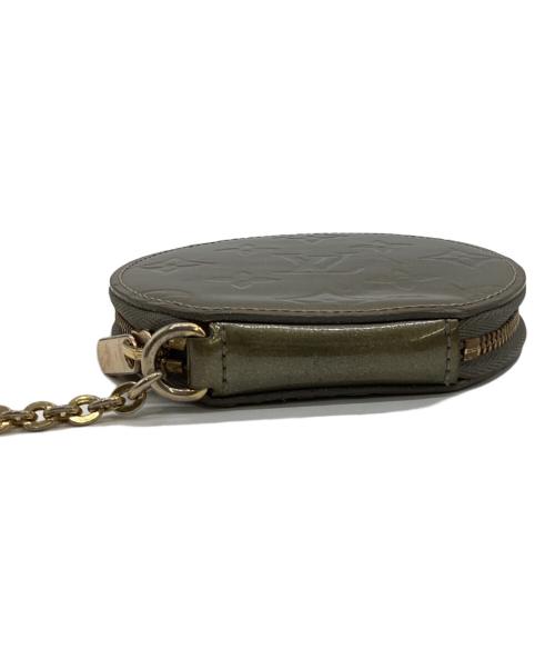 LOUIS VUITTON（ルイ ヴィトン）LOUIS VUITTON (ルイ ヴィトン) モノグラム ヴェルニ ポルトモネ シャポー オリーブの古着・服飾アイテム