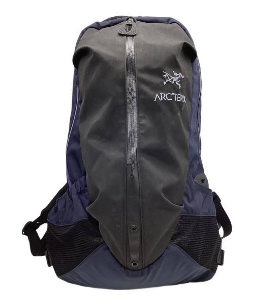 ARC'TERYX（アークテリクス）ARC'TERYX (アークテリクス) Arro 22 Backpack（アロー 22 バックパック） ネイビー×ブラックの古着・服飾アイテム
