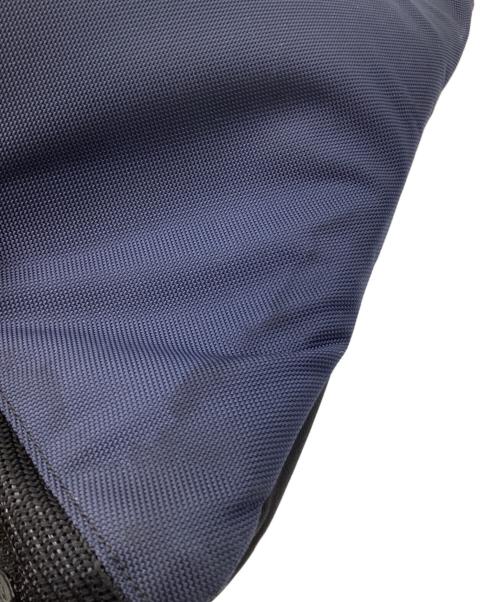 ARC'TERYX（アークテリクス）ARC'TERYX (アークテリクス) Arro 22 Backpack（アロー 22 バックパック） ネイビー×ブラックの古着・服飾アイテム