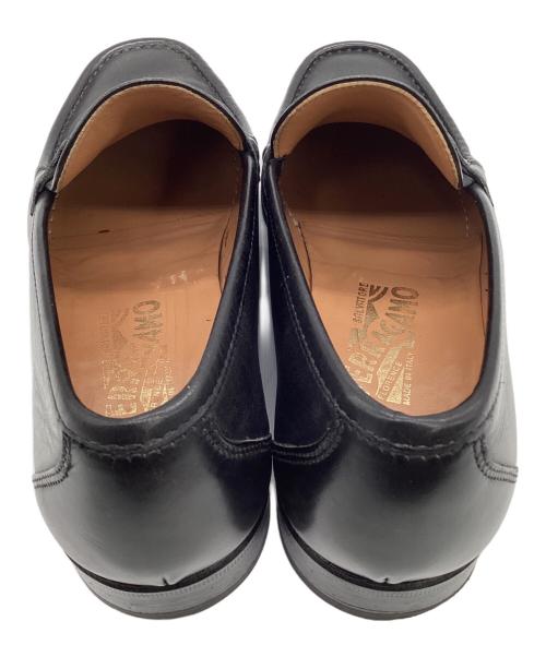 Salvatore Ferragamo（サルヴァトーレ フェラガモ）Salvatore Ferragamo (サルヴァトーレ フェラガモ)  ローファー ブラック サイズ:6.5の古着・服飾アイテム