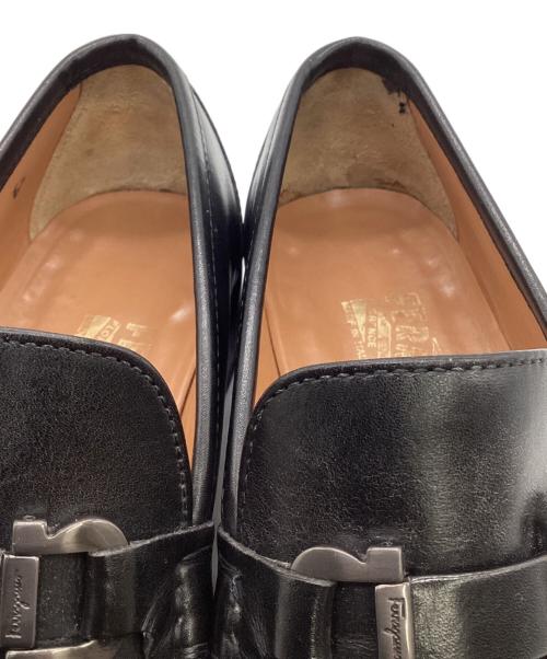Salvatore Ferragamo（サルヴァトーレ フェラガモ）Salvatore Ferragamo (サルヴァトーレ フェラガモ)  ローファー ブラック サイズ:6.5の古着・服飾アイテム