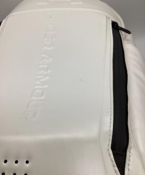 UNDER ARMOUR（アンダーアーマー）UNDER ARMOUR (アンダーアーマー) UAノーウェイ バックパック ホワイトの古着・服飾アイテム