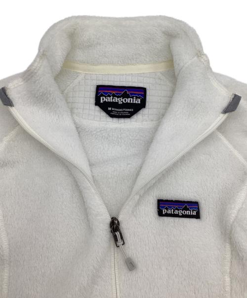 Patagonia（パタゴニア）Patagonia (パタゴニア) ウィメンズ・R2ジャケット ホワイト サイズ:Mの古着・服飾アイテム
