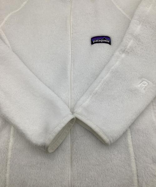 Patagonia（パタゴニア）Patagonia (パタゴニア) ウィメンズ・R2ジャケット ホワイト サイズ:Mの古着・服飾アイテム