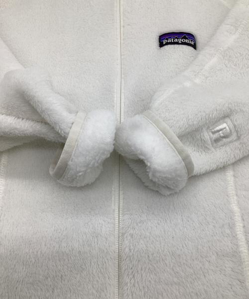 Patagonia（パタゴニア）Patagonia (パタゴニア) ウィメンズ・R2ジャケット ホワイト サイズ:Mの古着・服飾アイテム