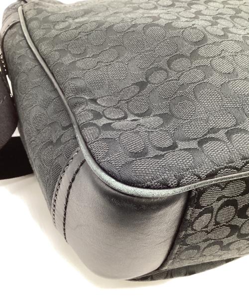 COACH（コーチ）COACH (コーチ) ミニシグネチャー ショルダーバッグ ブラックの古着・服飾アイテム
