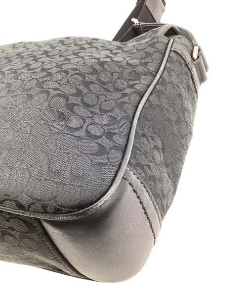 COACH（コーチ）COACH (コーチ) ミニシグネチャー ショルダーバッグ ブラックの古着・服飾アイテム