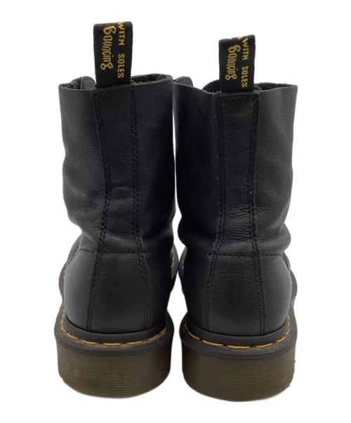Dr.Martens（ドクターマーチン）Dr.Martens (ドクターマーチン) PASCAL VIRGINIA（パスカル バージニア）8 ホール ブラック サイズ:UK5の古着・服飾アイテム