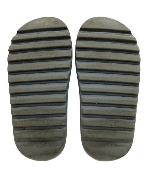 adidas（アディダス）adidas (アディダス) YEEZY SLIDE（イージー スライド） グレー サイズ:US9の古着・服飾アイテム