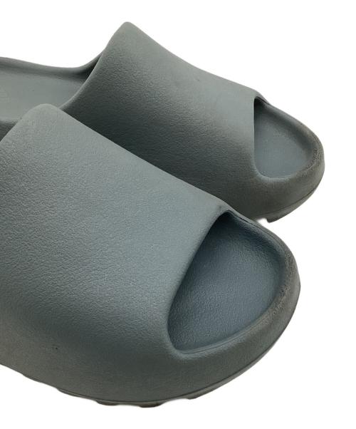 adidas（アディダス）adidas (アディダス) YEEZY SLIDE（イージー スライド） グレー サイズ:US9の古着・服飾アイテム