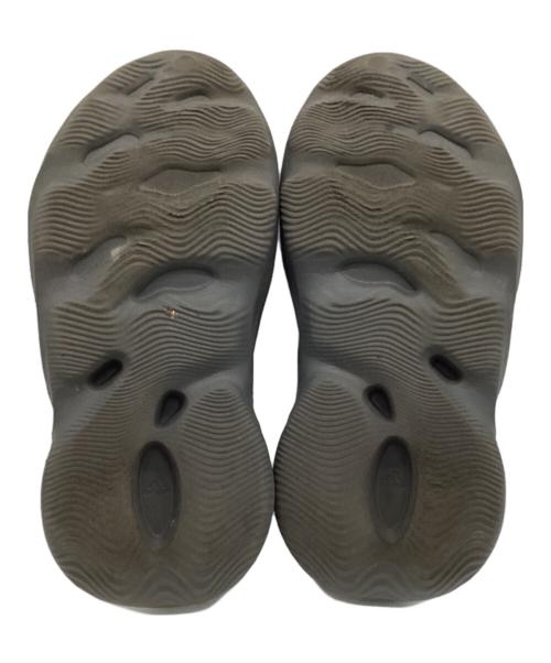 adidas（アディダス）adidas (アディダス) YEEZY FOAM RUNNER（イージー フォーム ランナー） ブラック サイズ:US9の古着・服飾アイテム
