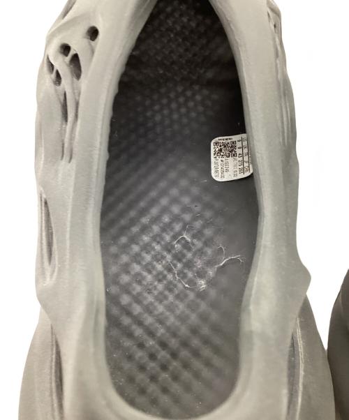 adidas（アディダス）adidas (アディダス) YEEZY FOAM RUNNER（イージー フォーム ランナー） ブラック サイズ:US9の古着・服飾アイテム