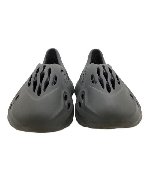 adidas（アディダス）adidas (アディダス) YEEZY FOAM RUNNER（イージー フォーム ランナー） ブラック サイズ:US9の古着・服飾アイテム
