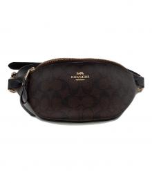 COACH（コーチ）の古着「シグネチャー ボディーバッグ」｜ブラウン
