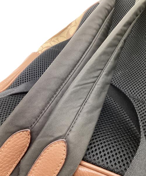 COACH（コーチ）COACH (コーチ) シグネチャー バックパック ベージュの古着・服飾アイテム