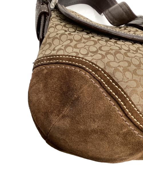 COACH（コーチ）COACH (コーチ) ミニシグネチャー SOHO（ソーホー）ワンショルダーバッグ ベージュ×ブラウンの古着・服飾アイテム