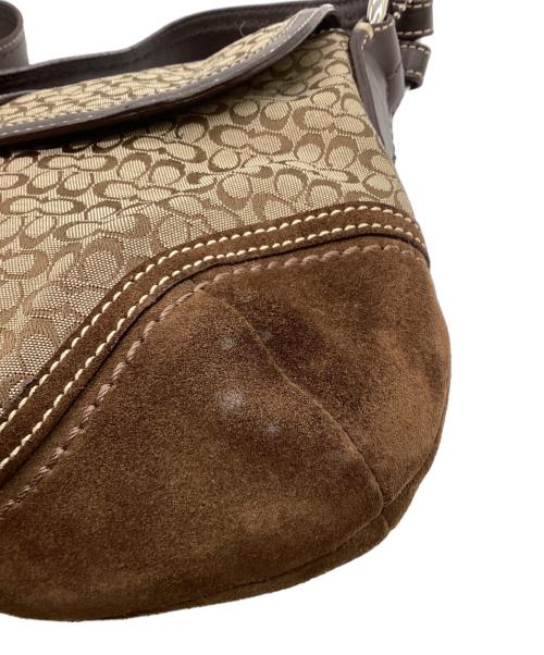 COACH（コーチ）COACH (コーチ) ミニシグネチャー SOHO（ソーホー）ワンショルダーバッグ ベージュ×ブラウンの古着・服飾アイテム