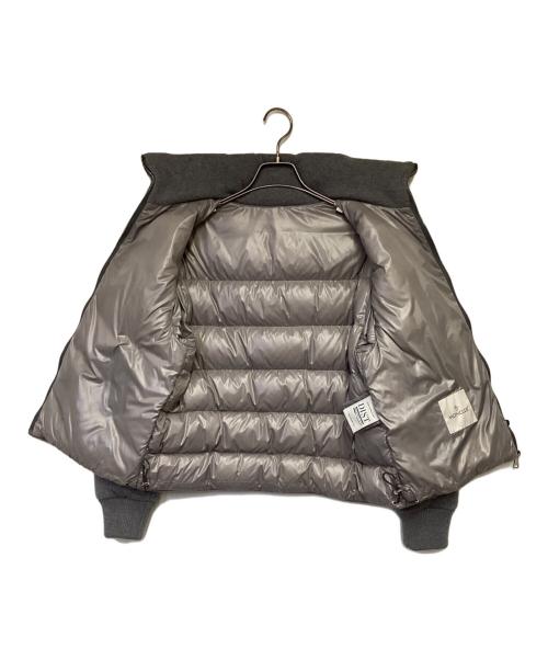 MONCLER（モンクレール）MONCLER (モンクレール) CAYEUX GIUBBOTTO（カイユー ダウンジャケット） グレーの古着・服飾アイテム