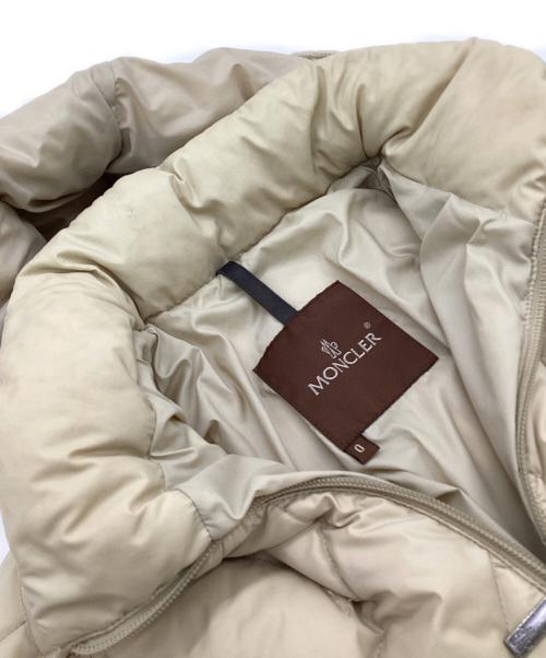MONCLER（モンクレール）MONCLER (モンクレール) MELANIE（メラニー）キルティング ダウンコート アイボリーの古着・服飾アイテム
