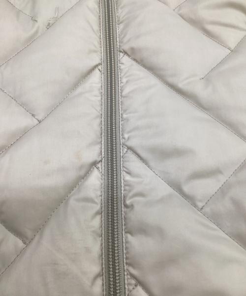 MONCLER（モンクレール）MONCLER (モンクレール) MELANIE（メラニー）キルティング ダウンコート アイボリーの古着・服飾アイテム